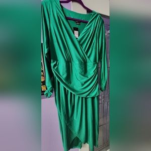 Green long sleeve dress